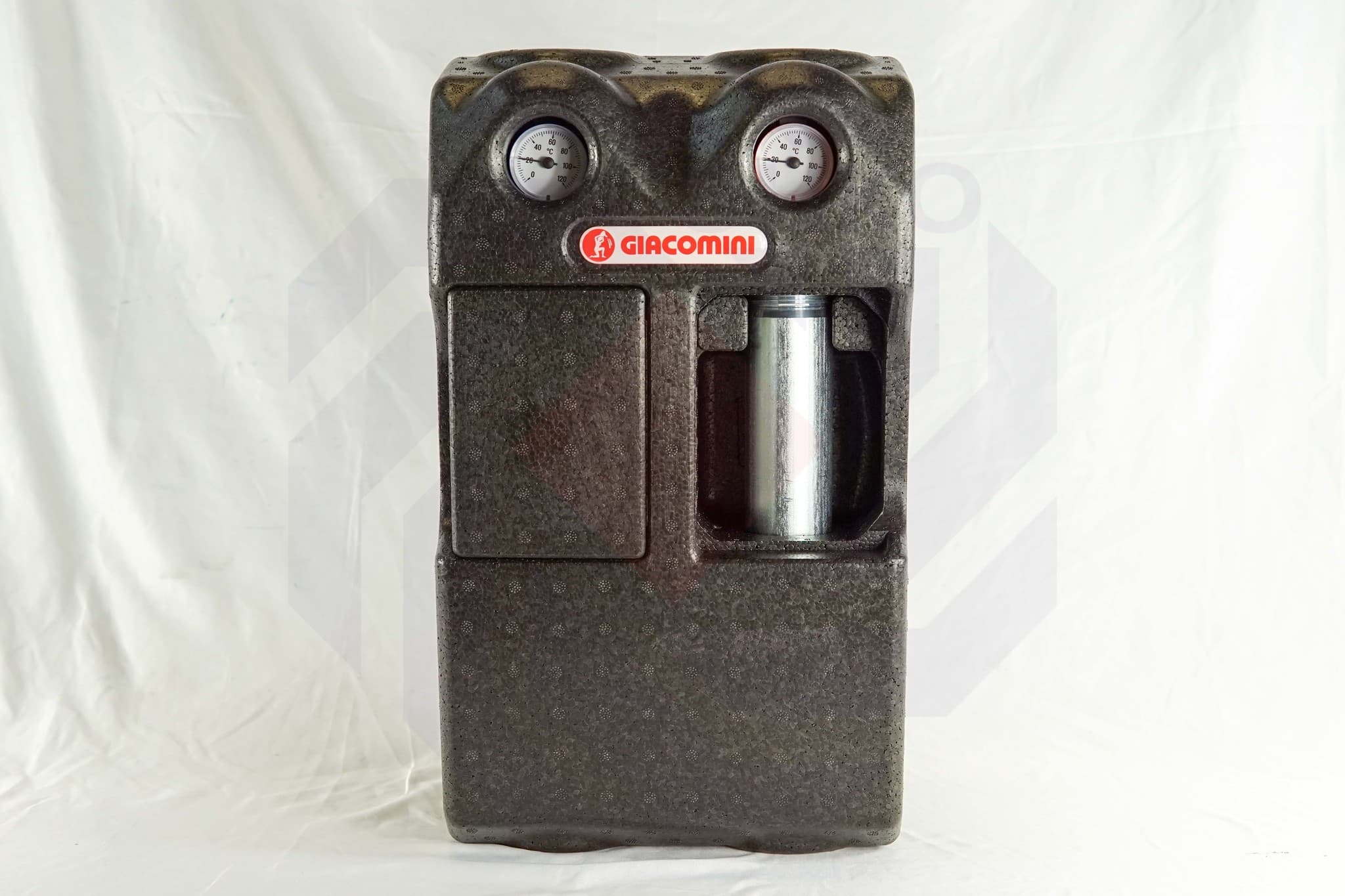 Группа распределительная котельная GIACOMINI R586R с термостатическим клапаном и c насосом