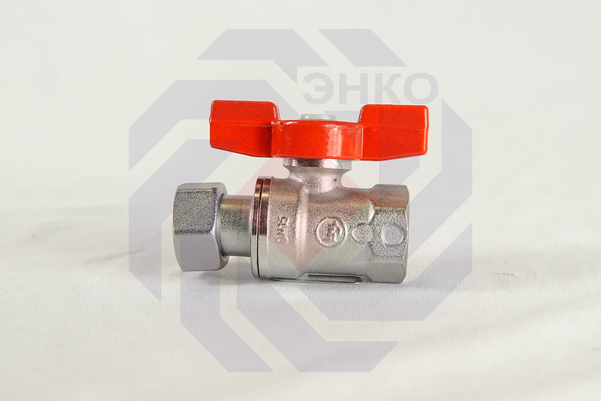 Кран шаровой с разборным присоединением ВР/ВР GIACOMINI R251P ½"