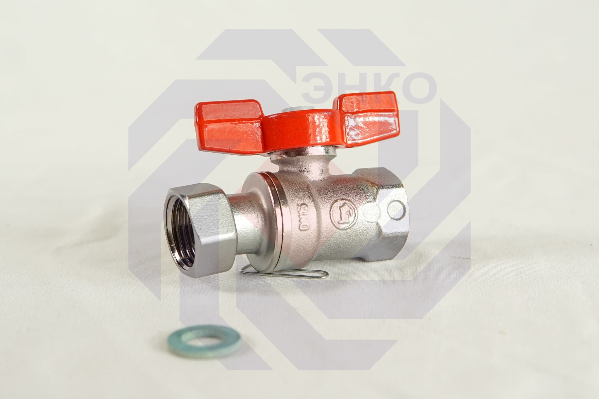 Кран шаровой с разборным присоединением ВР/ВР GIACOMINI R251P ½"