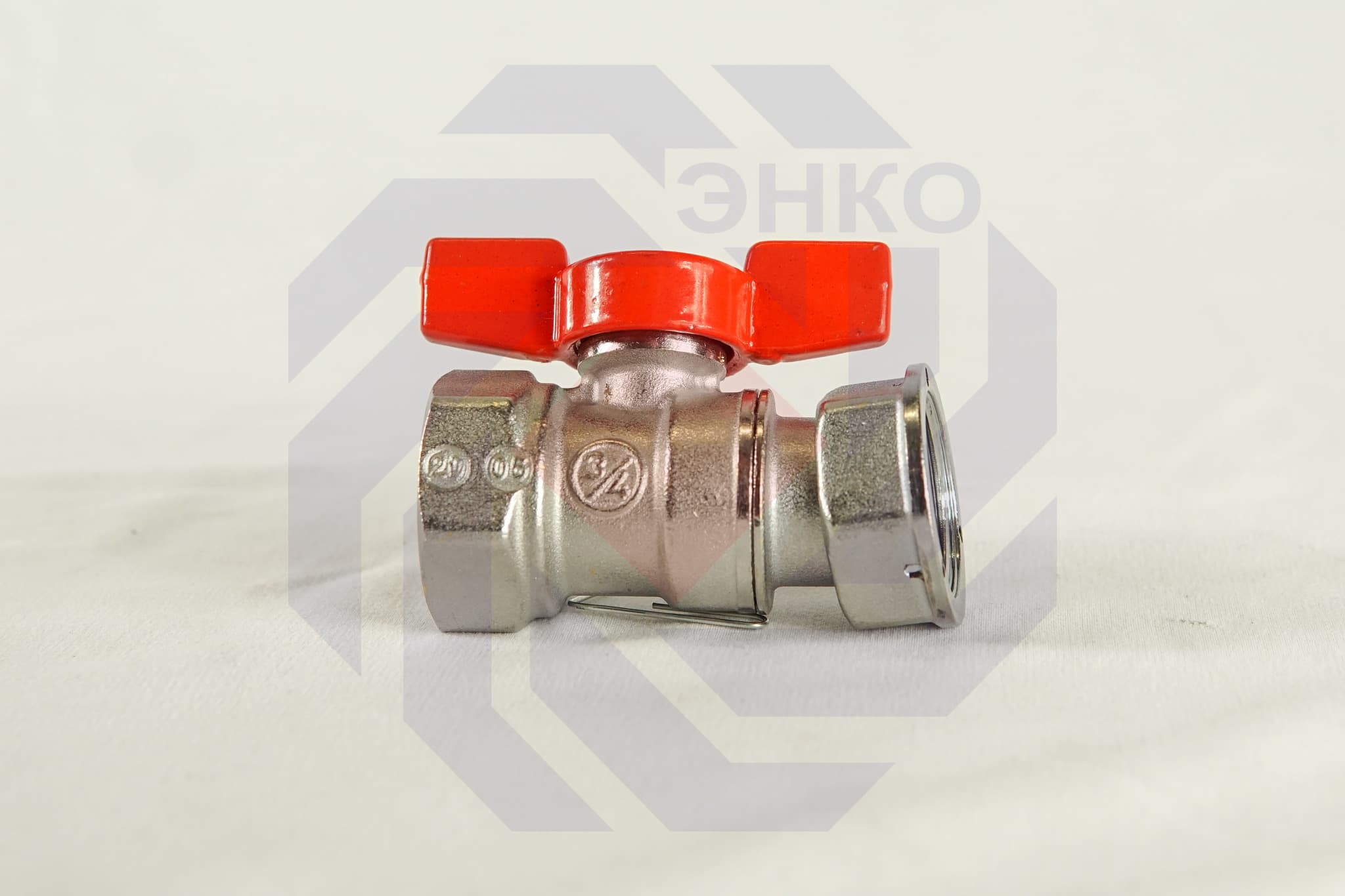 Кран шаровой с разборным присоединением ВР/ВР GIACOMINI R251P ¾"