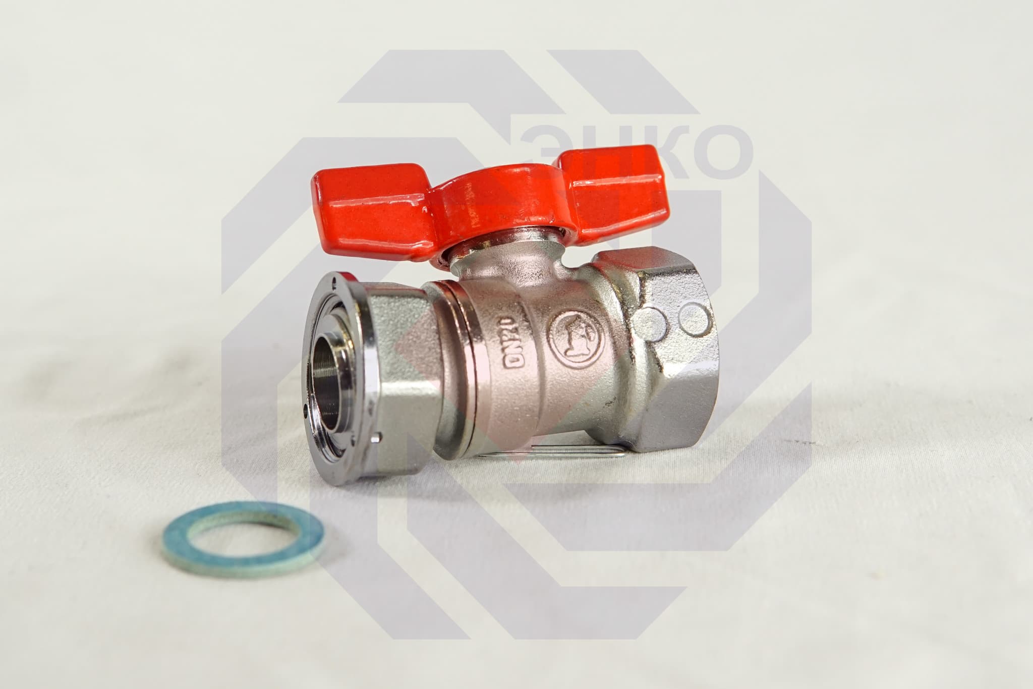 Кран шаровой с разборным присоединением ВР/ВР GIACOMINI R251P ¾"