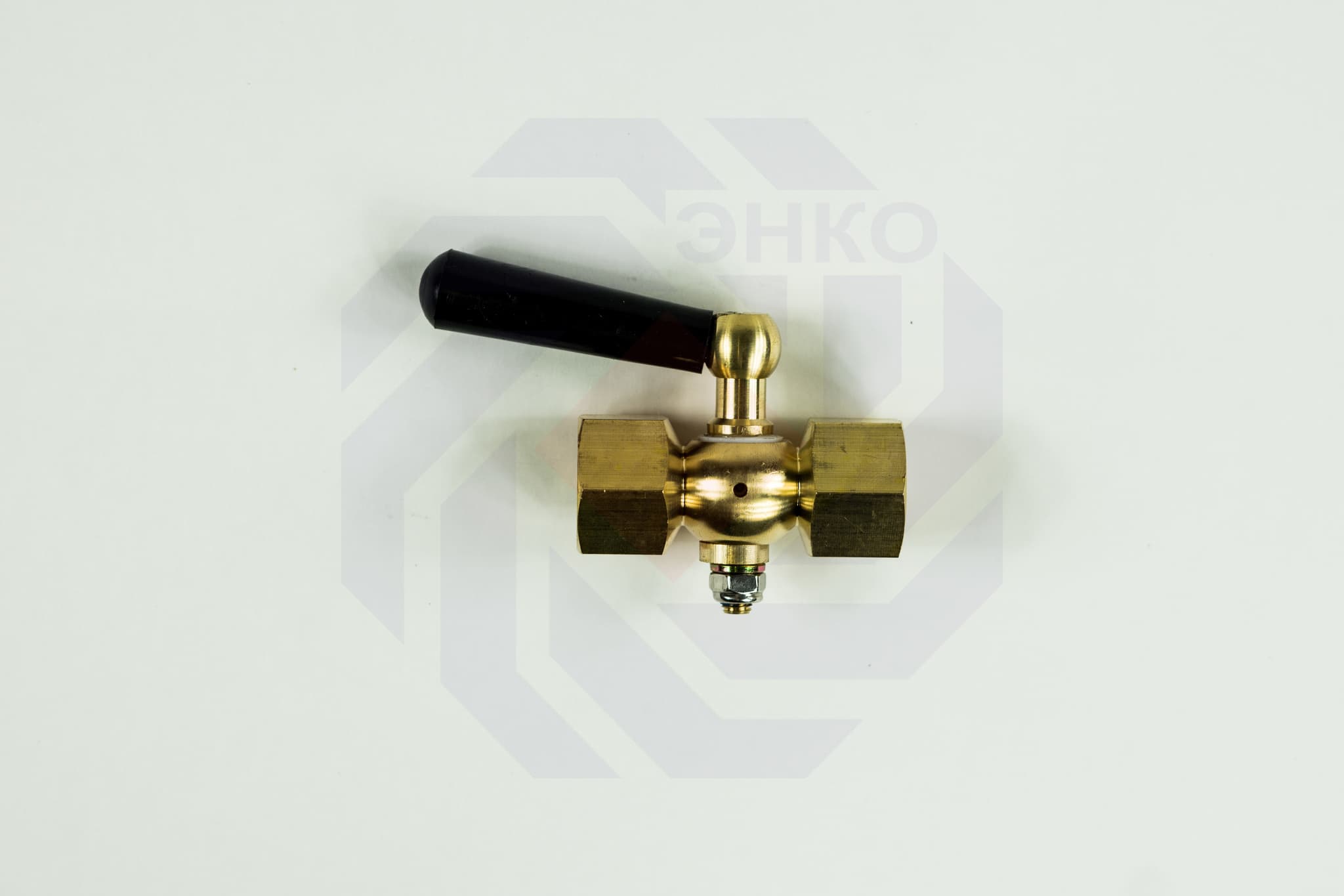 Кран трехходовой латунный ЮМАС КТНр ВР (M20⨯1,5)⨯ВР 1/2"