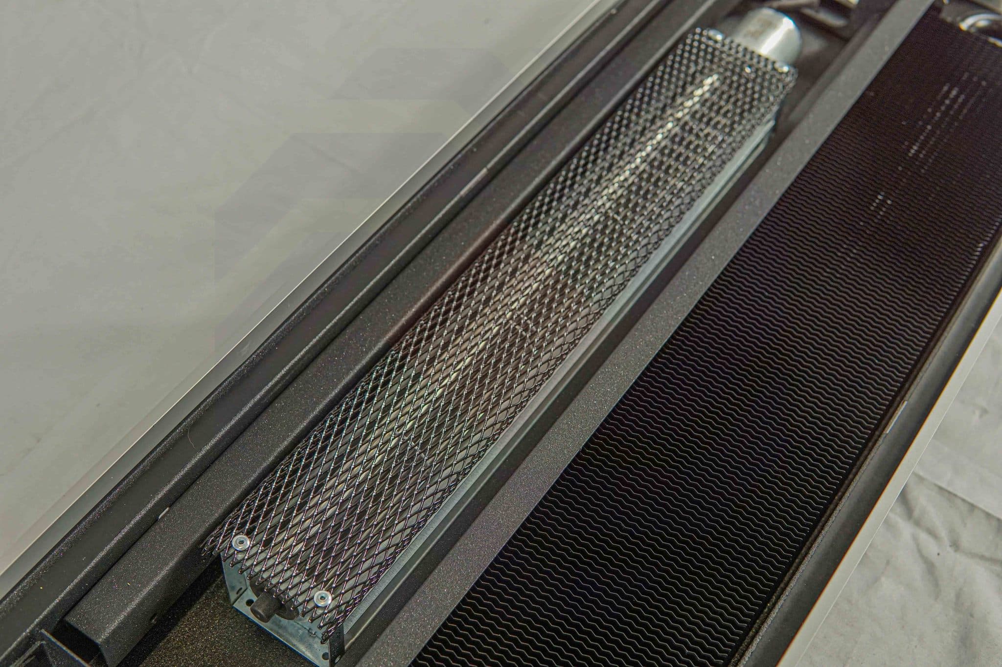 Конвектор внутрипольный с принудительной конвекцией ISOTERM Гольфстрим-В КВК24 1900 мм