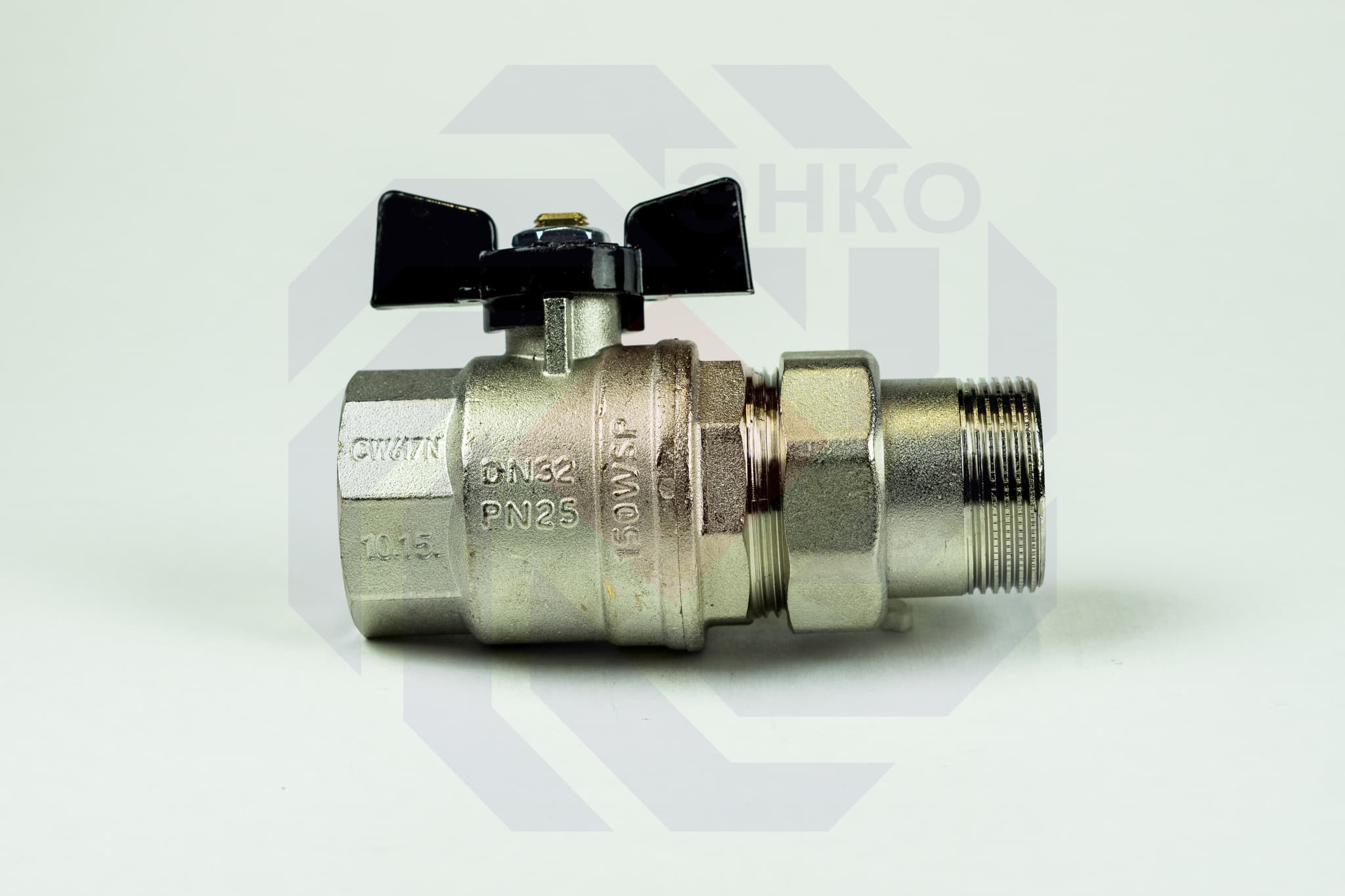 Кран шаровой с разборным присоединением ВР/НР BUGATTI 322 1¼"