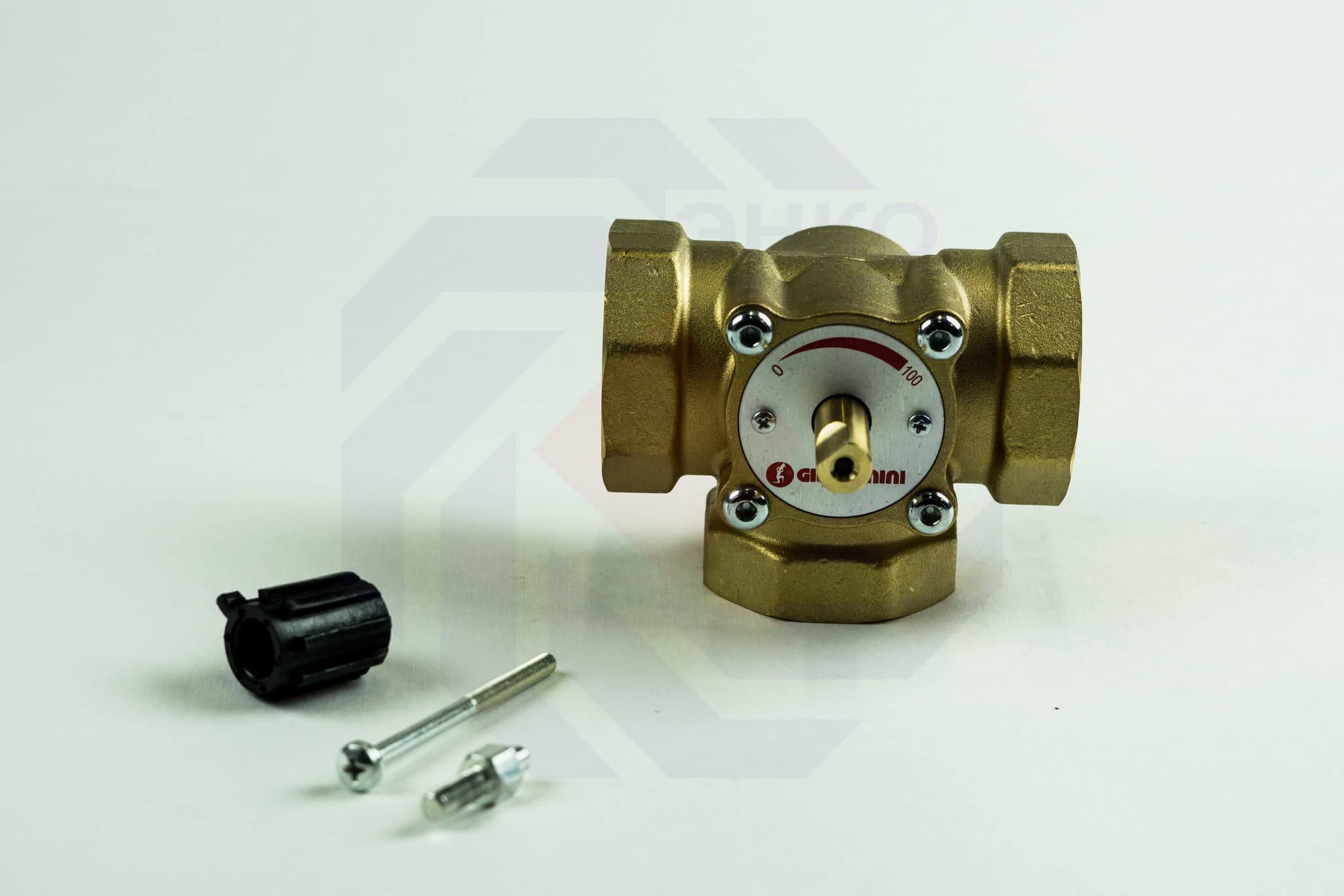 Клапан поворотный трехходовой GIACOMINI R297 1½"