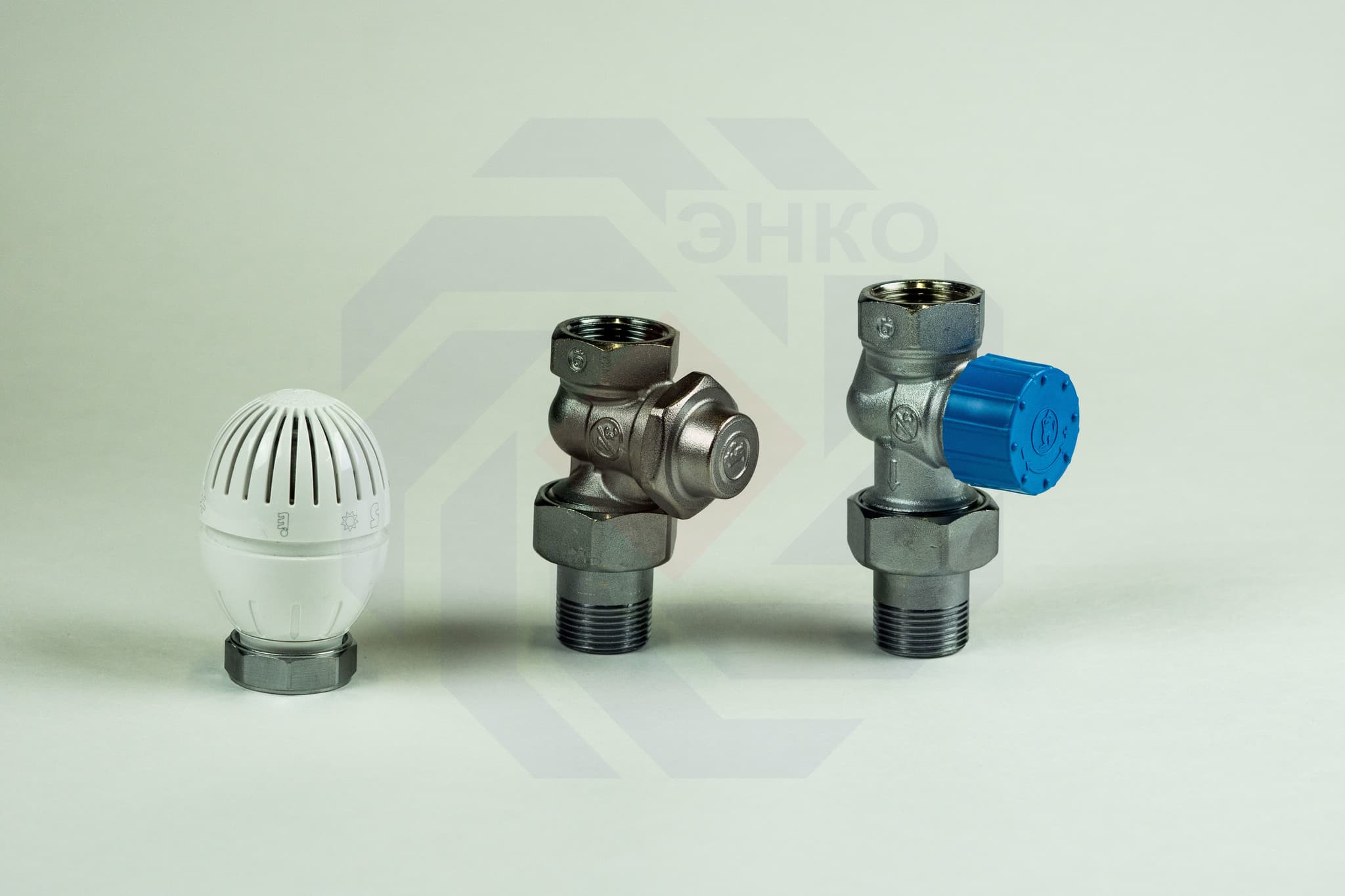 Комплект термостатической регулировки радиаторный GIACOMINI R470F-KV прямой ¾"