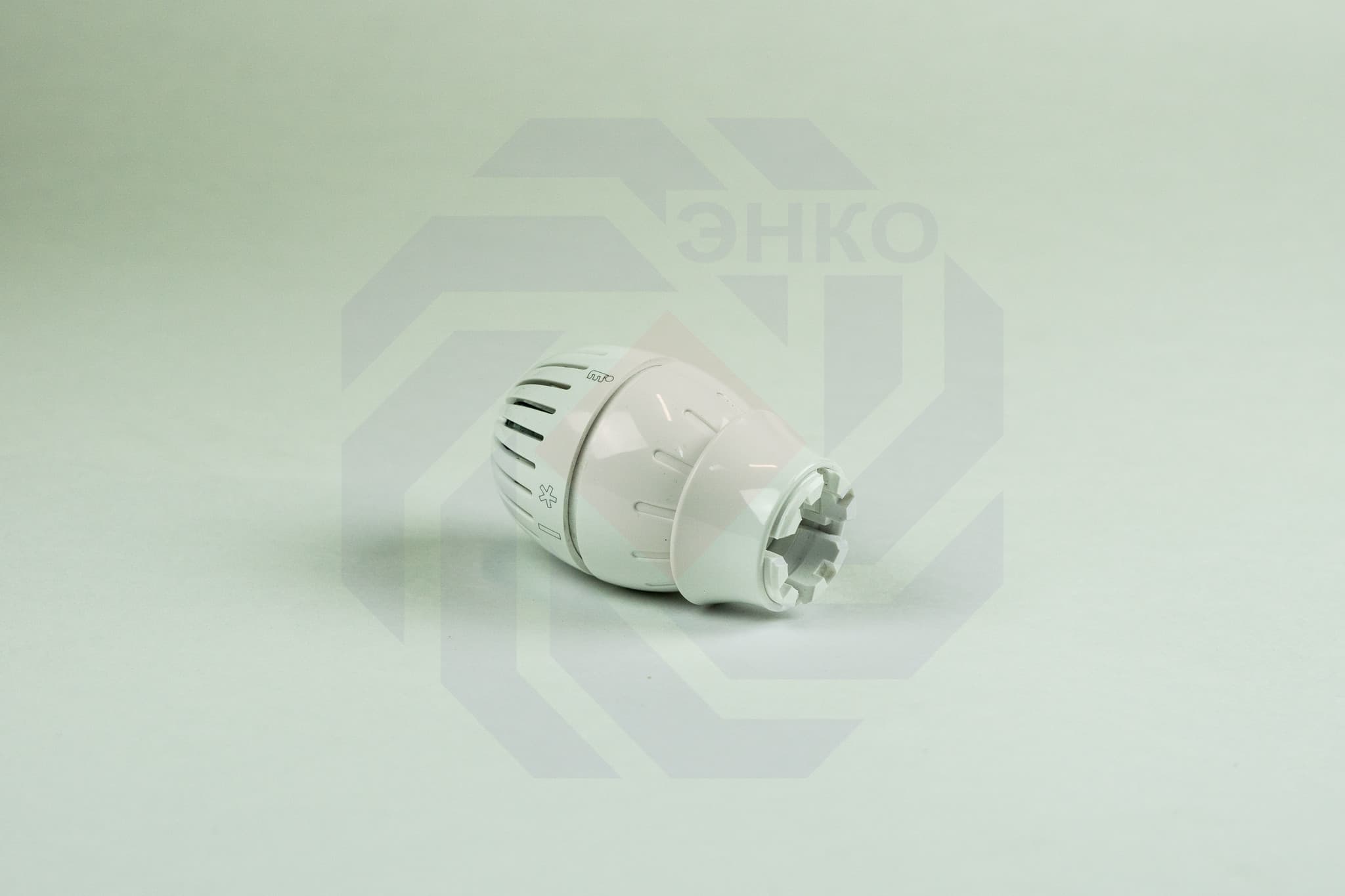 Термостатическая головка GIACOMINI R470 clip-clap