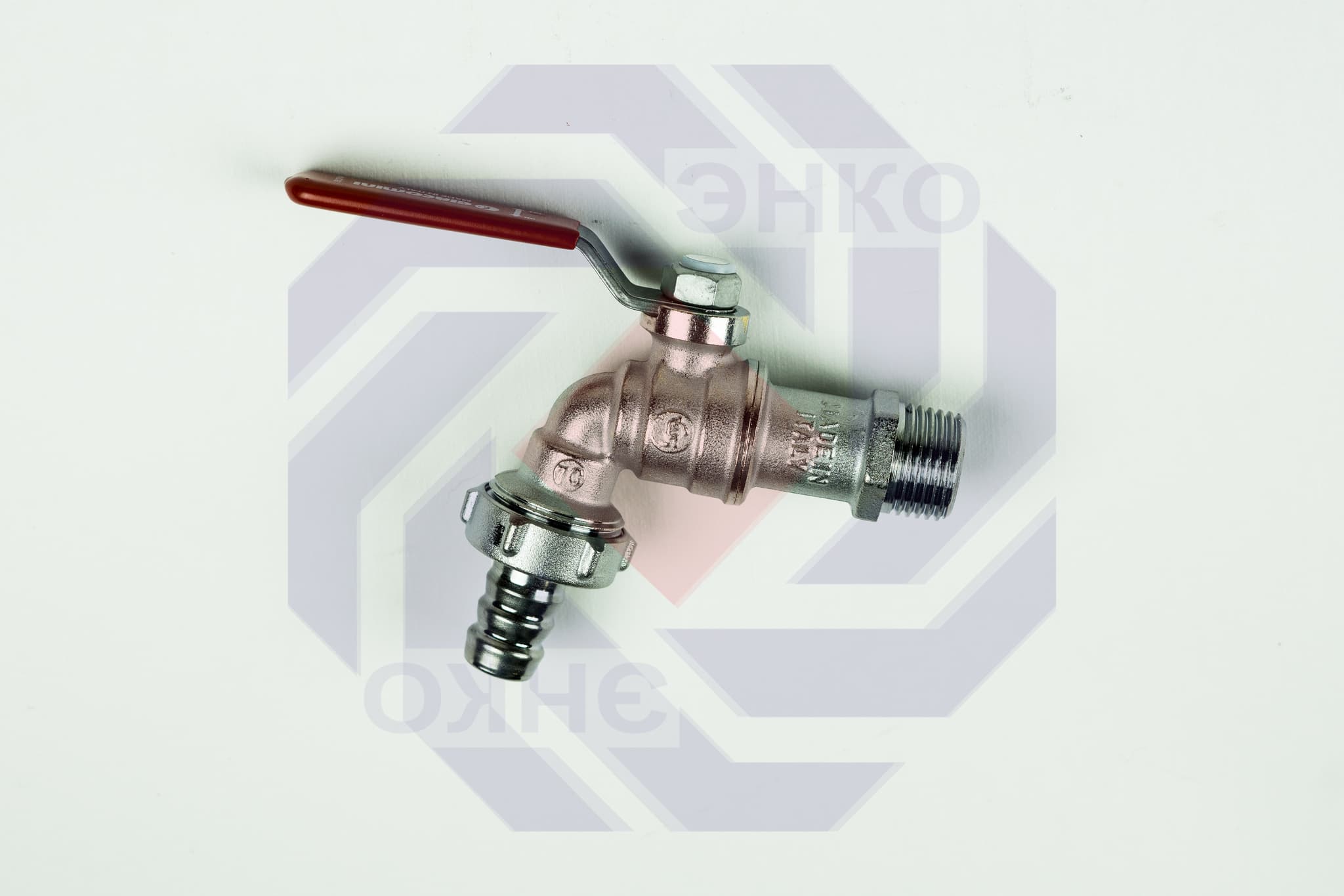 Кран шаровой с присоединением для шланга  НР/НР GIACOMINI R621 ½"