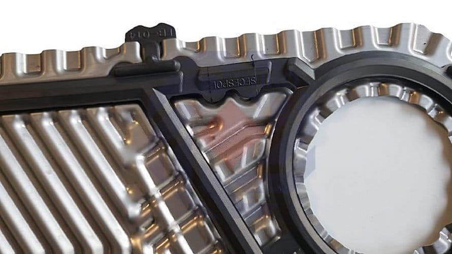 Пластина с уплотнением FA-008 HEXONIC первая