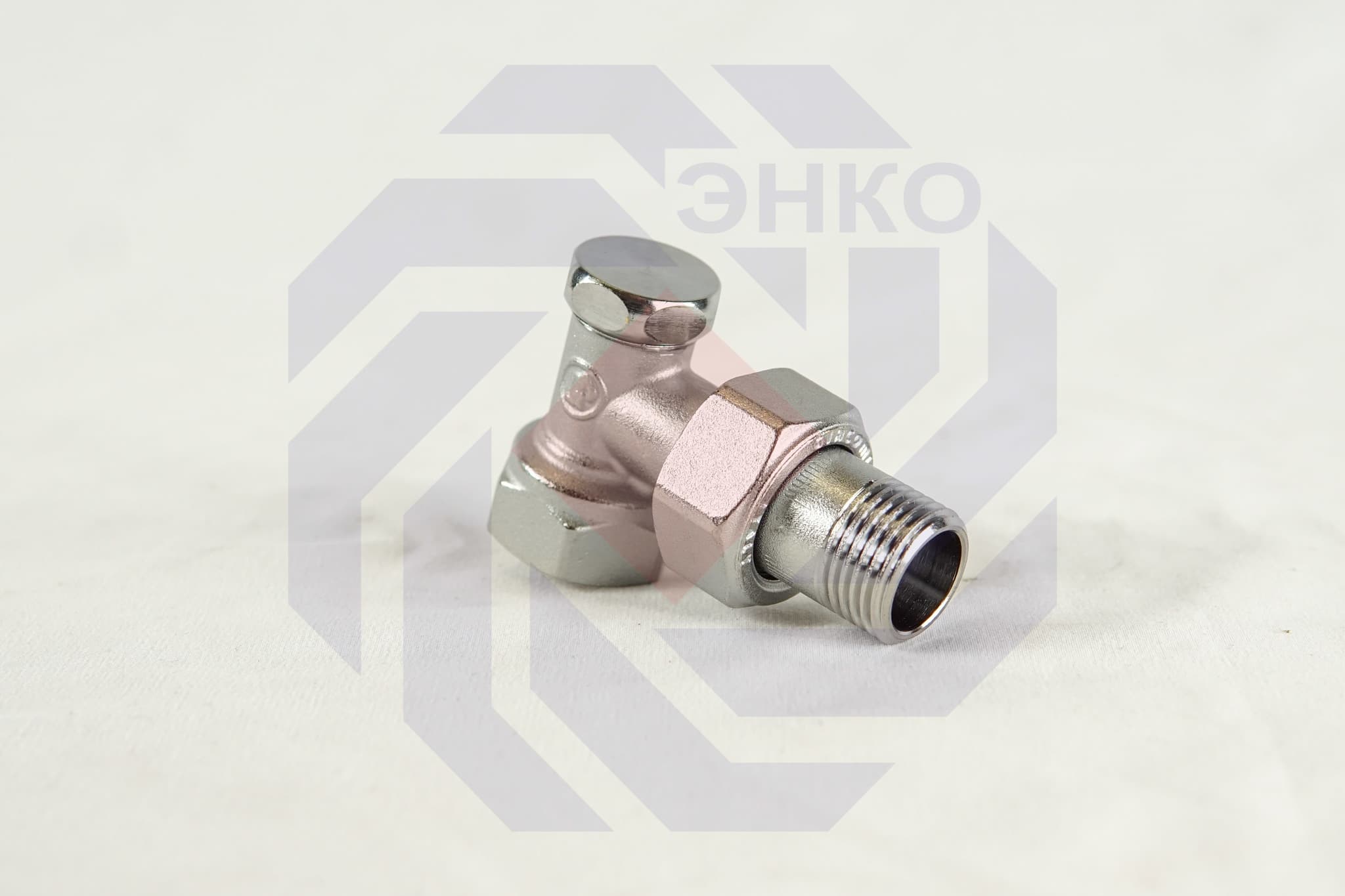 Клапан радиаторный отсечной GIACOMINI R16D2 угловой ½"