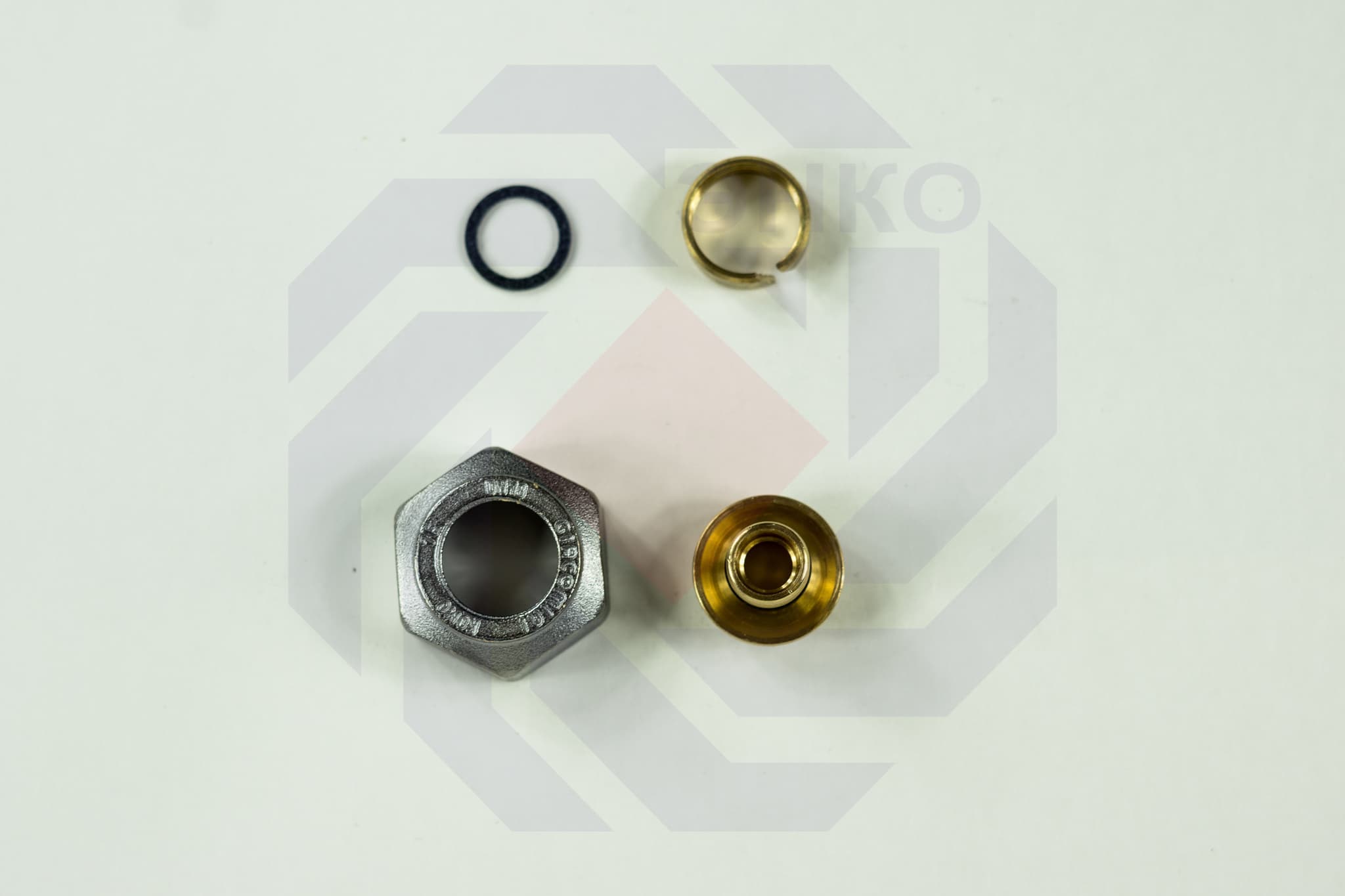 Фитинг Евроконус для труб PE-X, PE-RT, PE-X/Al/PE-X Giacomini R179E ¾"E⨯(16⨯2)