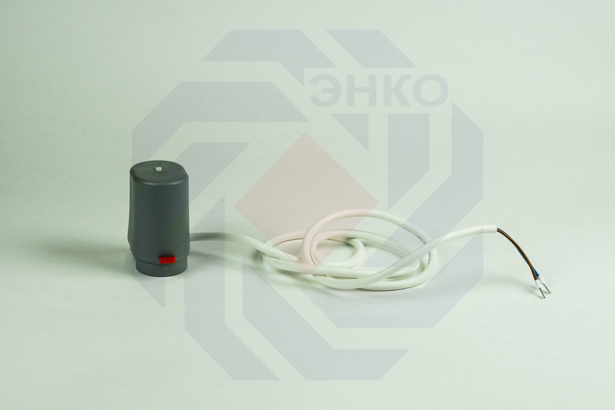 "Сервопривод" электротермический GIACOMINI R473 нормально закрытый