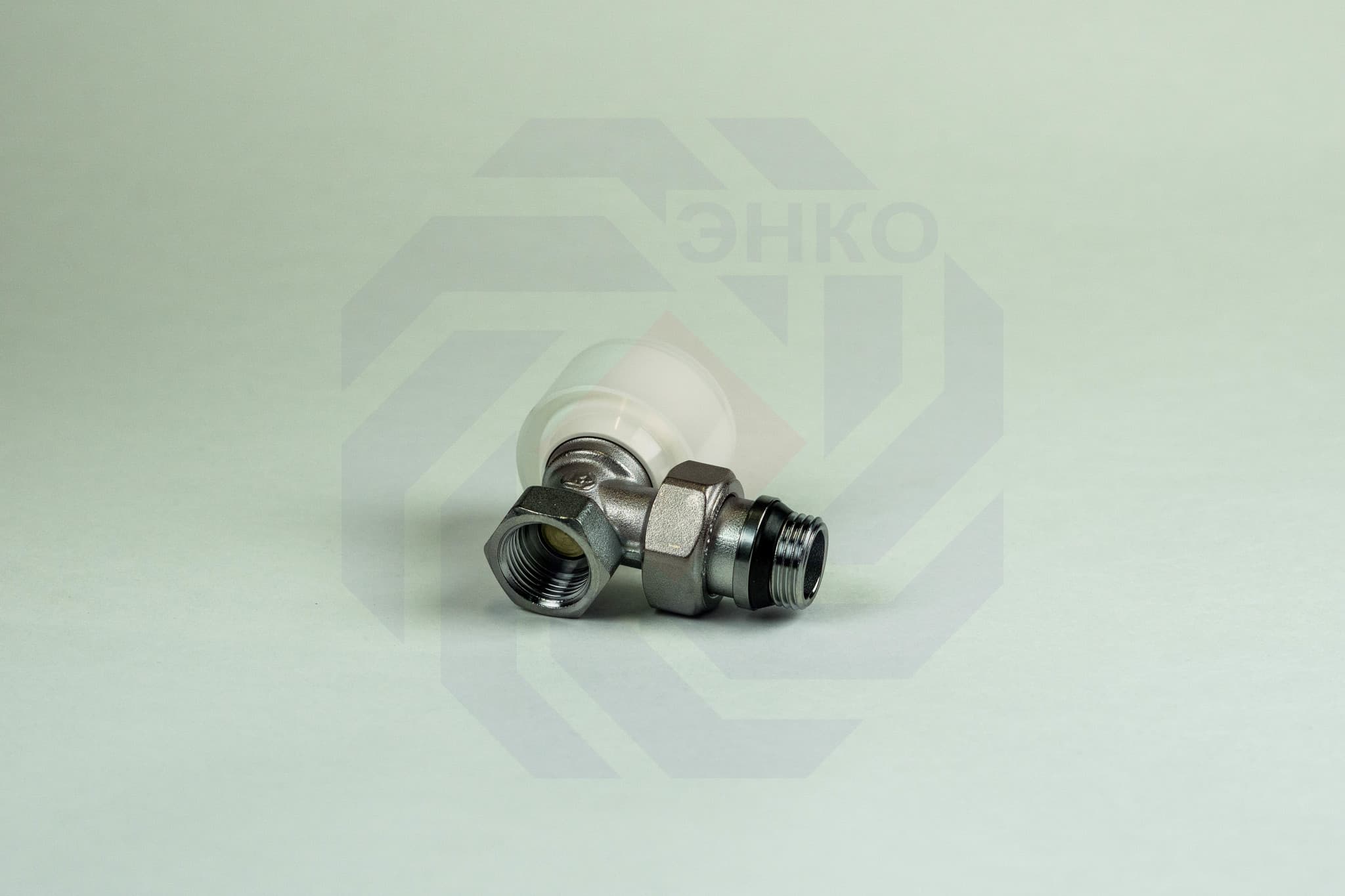 Клапан радиаторный ручной GIACOMINI R5TG угловой ½"