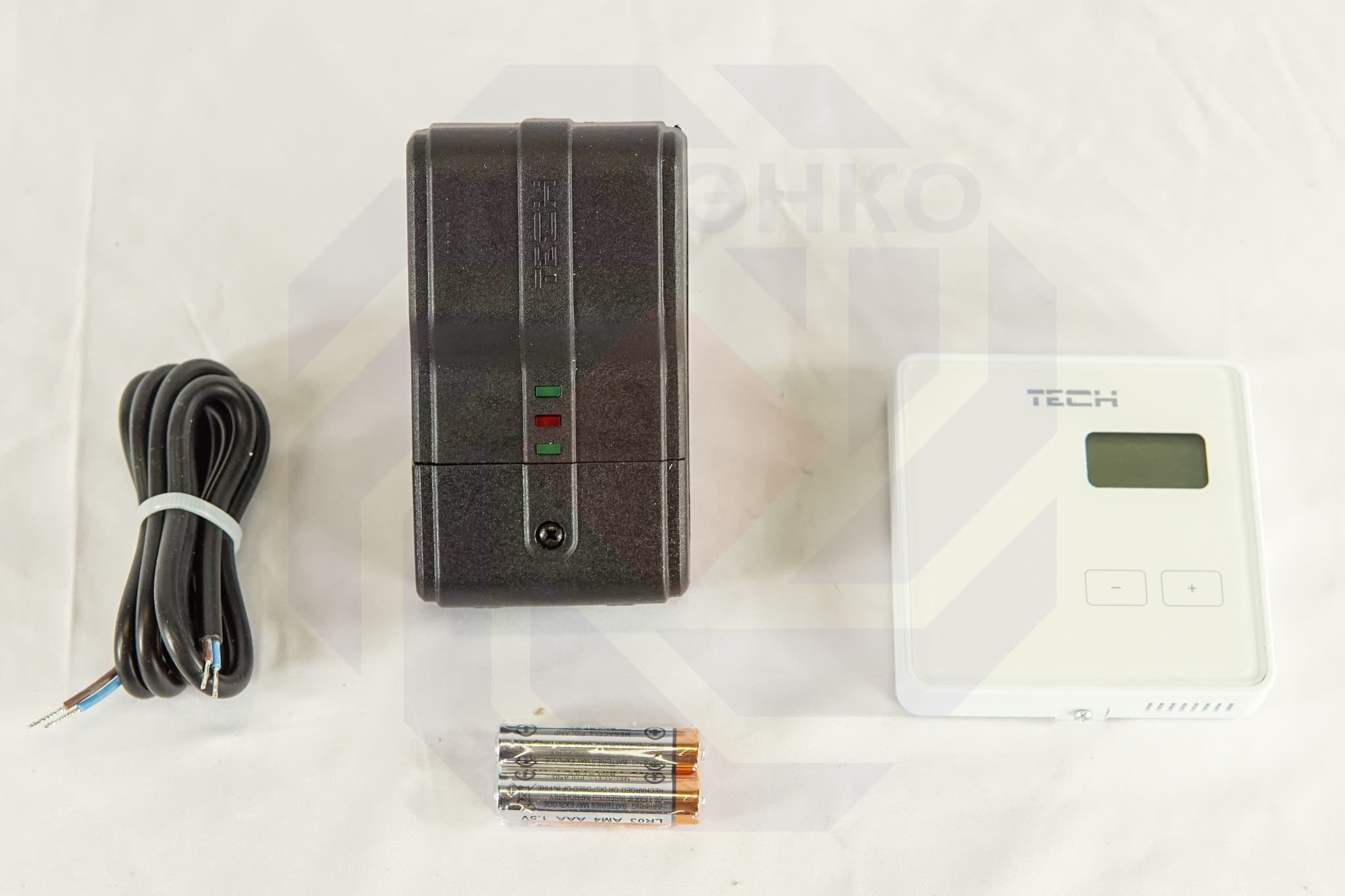 Термостат комнатный TECH STEROWNIKI ST-294 V2 черный