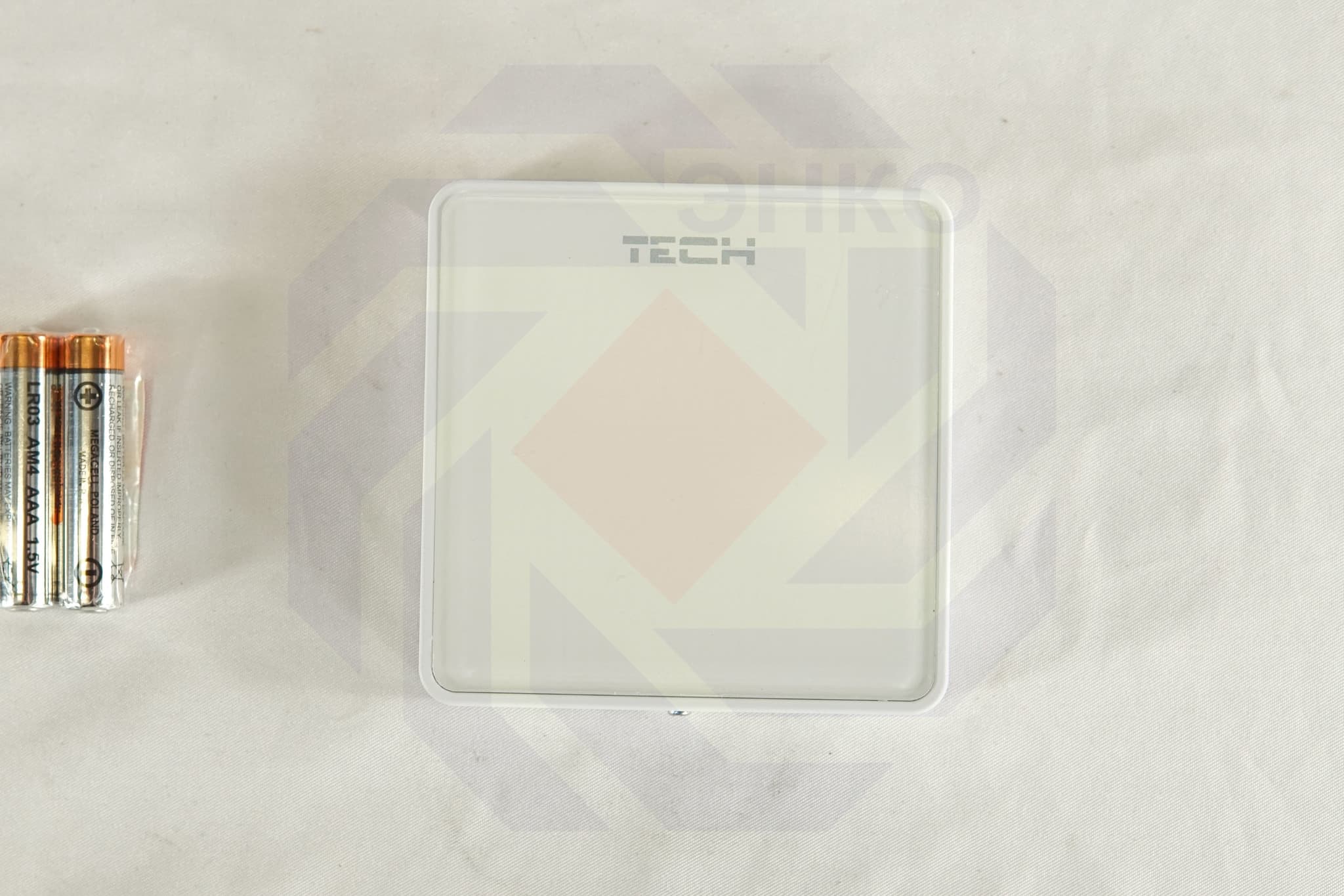 Датчик температуры комнатный TECH STEROWNIKI ST-C-8R белый