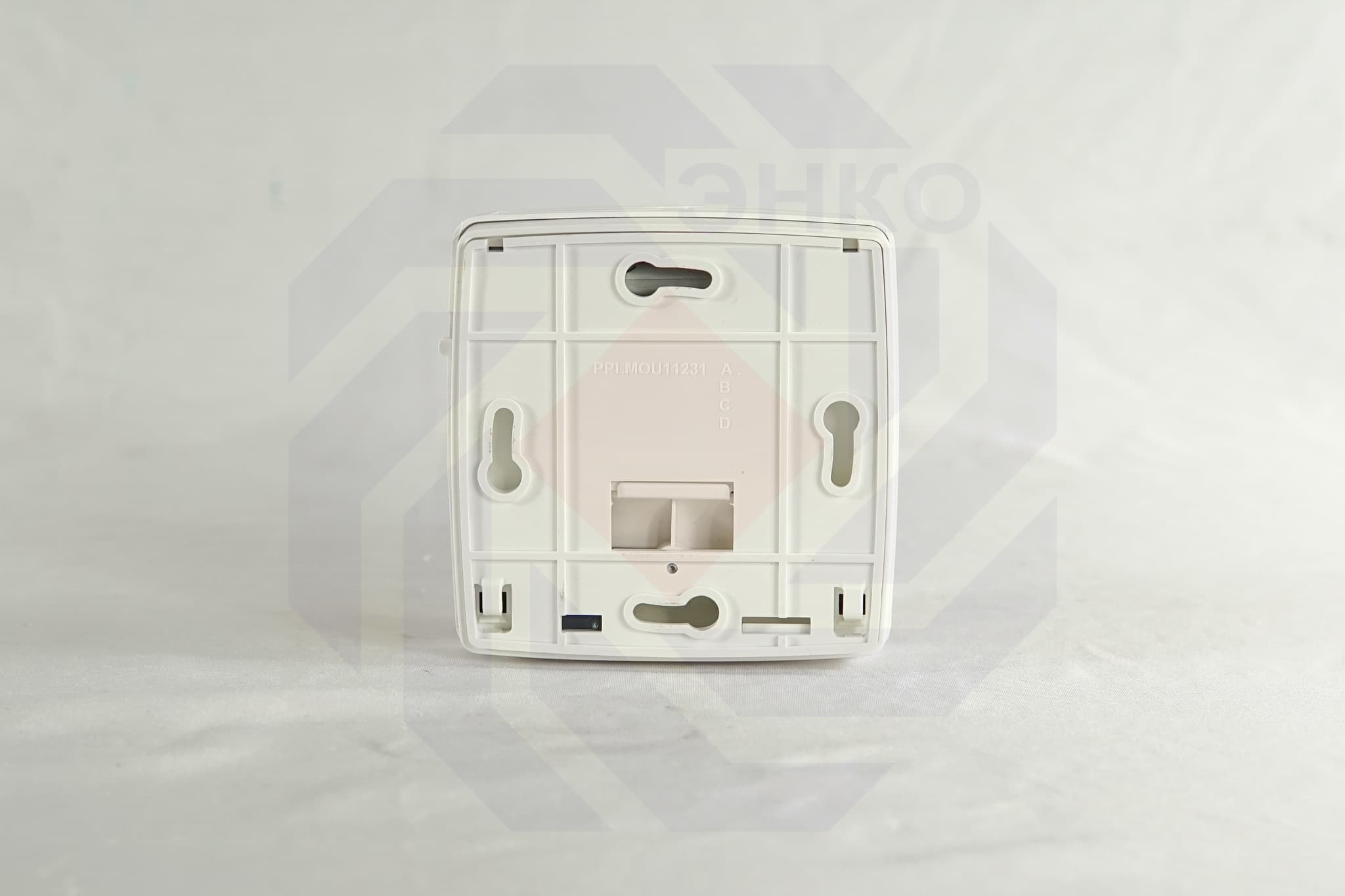 Термостат комнатный WATTS WFHT-LCD RF