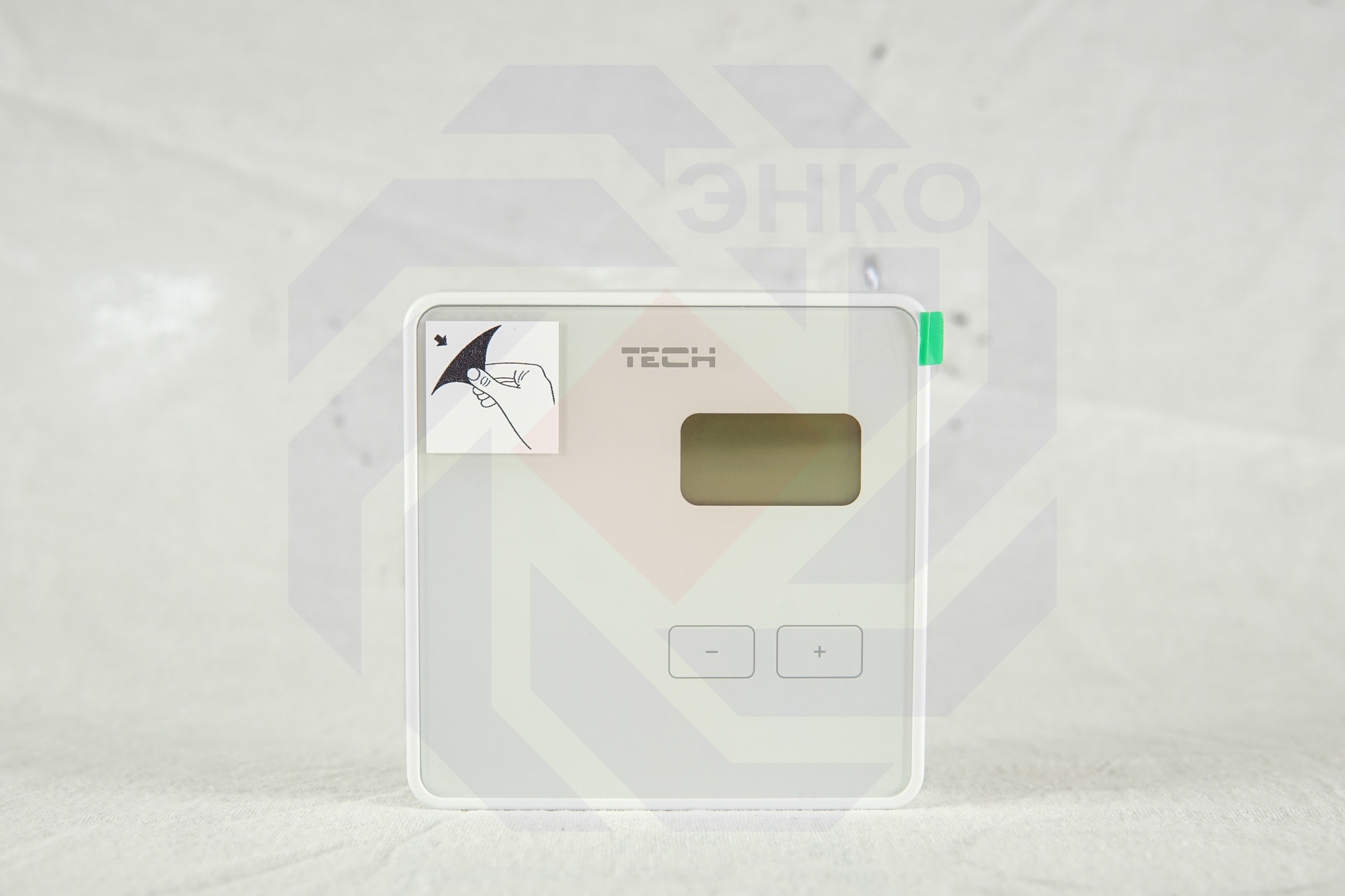 Термостат комнатный TECH STEROWNIKI ST-R-8B белый